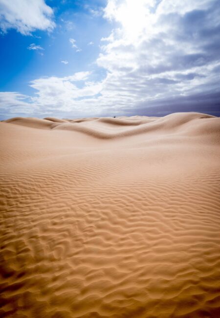 Tunisia: cross deserts, Berber villages and movie sets